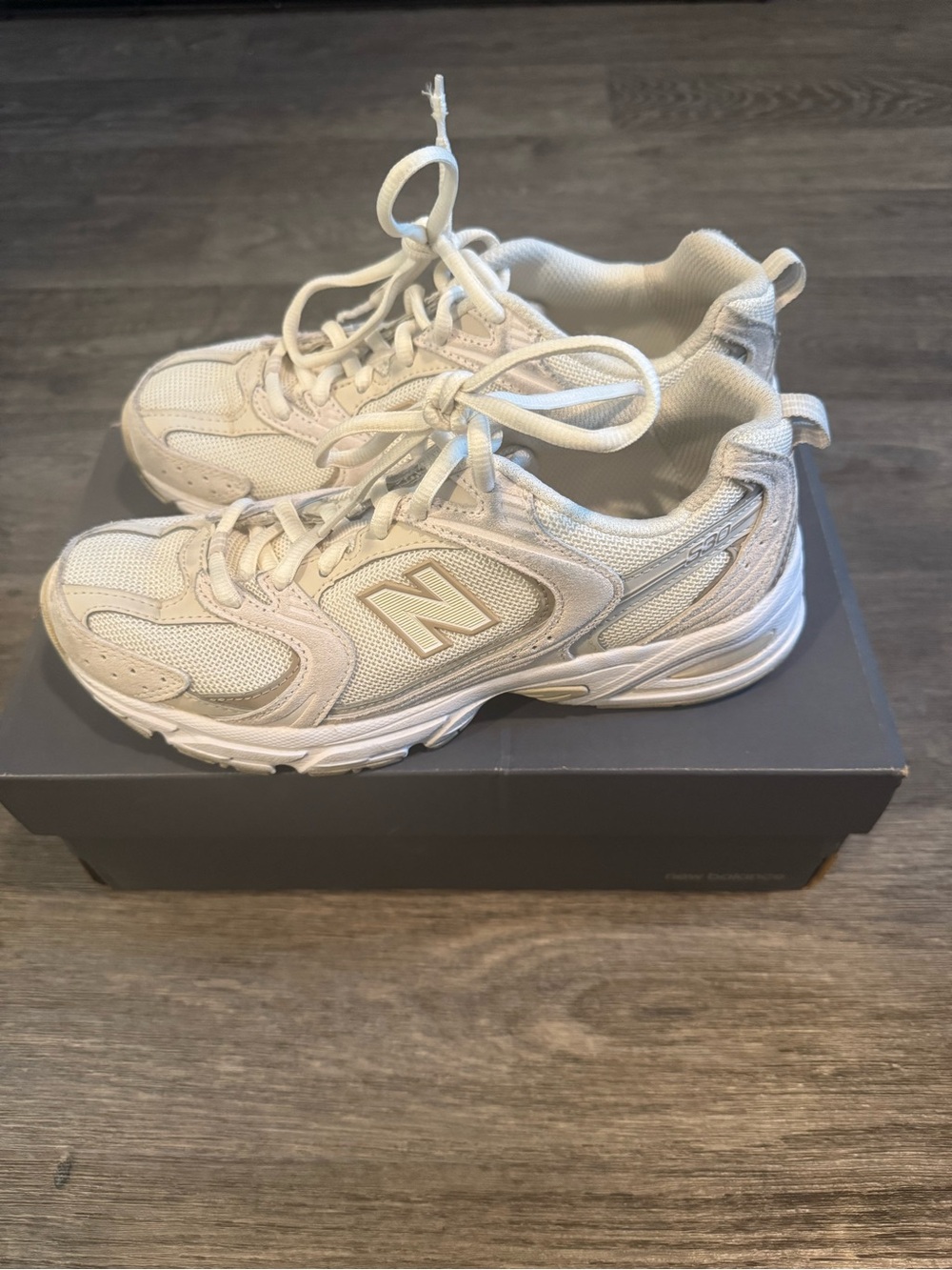 New Balance Women's Cream/White Casual Sneakers